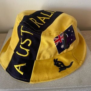 NWT Travel Themed Australia Bucket Hat